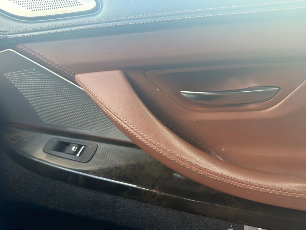 2015 BMW 6 Series 650i xDrive - 23056451 - 17
