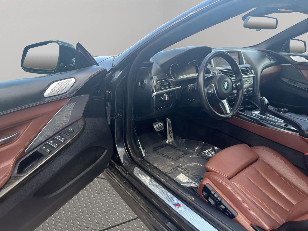 2015 BMW 6 Series 650i xDrive - 23056451 - 19