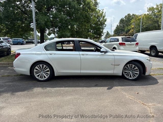 2015 BMW 7 Series 740i - 23074929 - 16