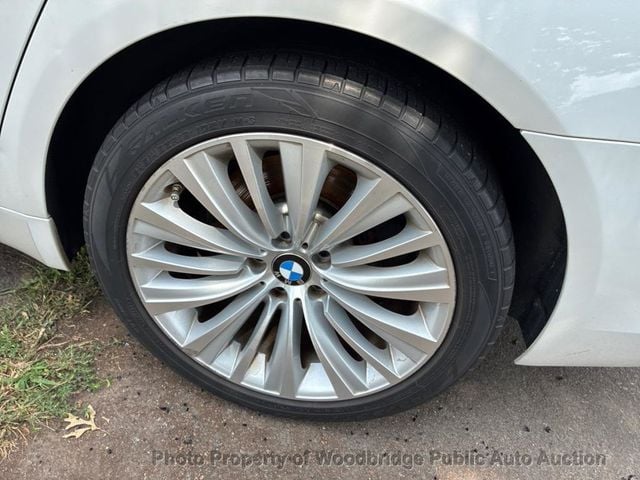 2015 BMW 7 Series 740i - 23074929 - 28