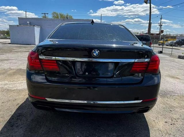 2015 BMW 7 Series 740Li xDrive - 21366411 - 11