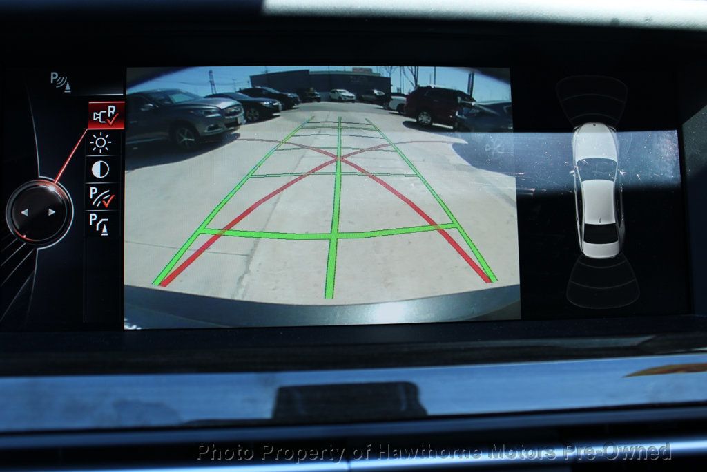 2015 BMW 7 Series 750i - 22997679 - 17