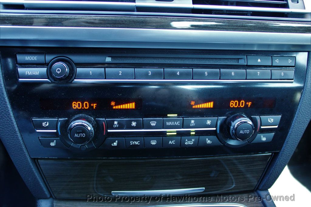 2015 BMW 7 Series 750i - 22997679 - 19