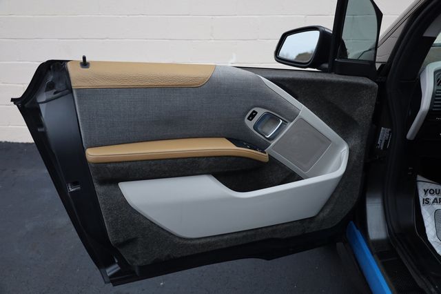 2015 BMW i3 Hatchback - 22971283 - 11