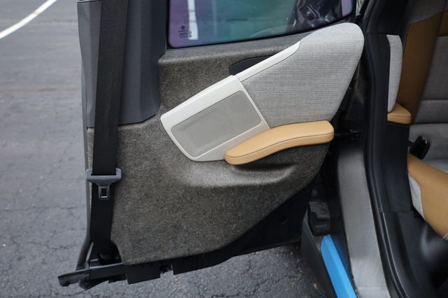 2015 BMW i3 Hatchback - 22971283 - 17