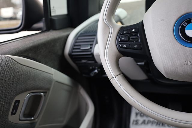2015 BMW i3 Hatchback - 22971283 - 25