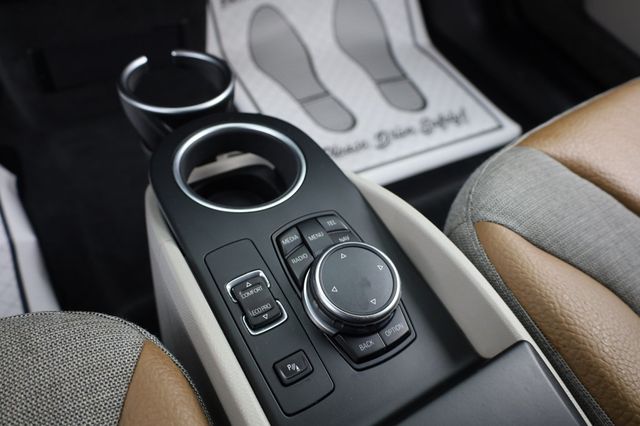 2015 BMW i3 Hatchback - 22971283 - 38