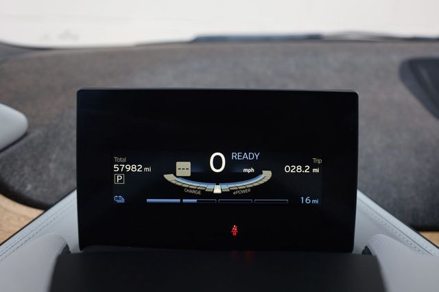 2015 BMW i3 Hatchback - 22971283 - 40