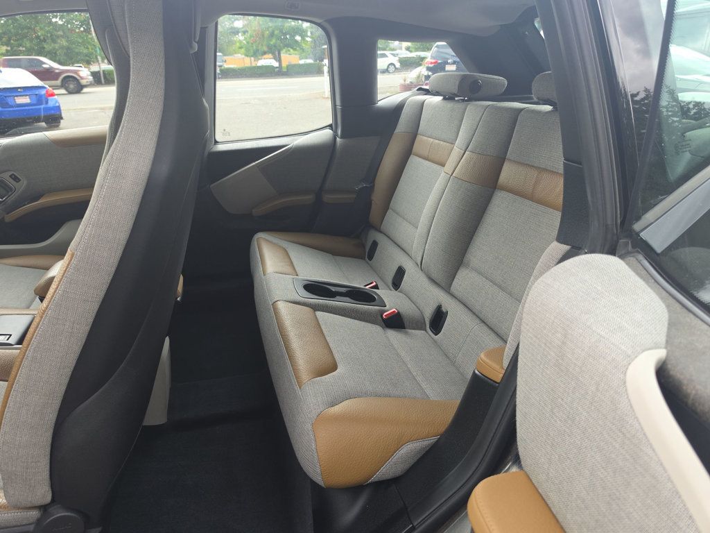 BMW i3 photo 10