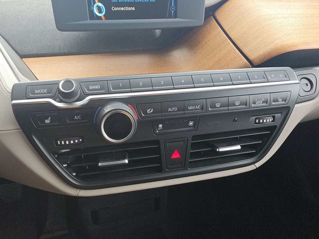 BMW i3 photo 28