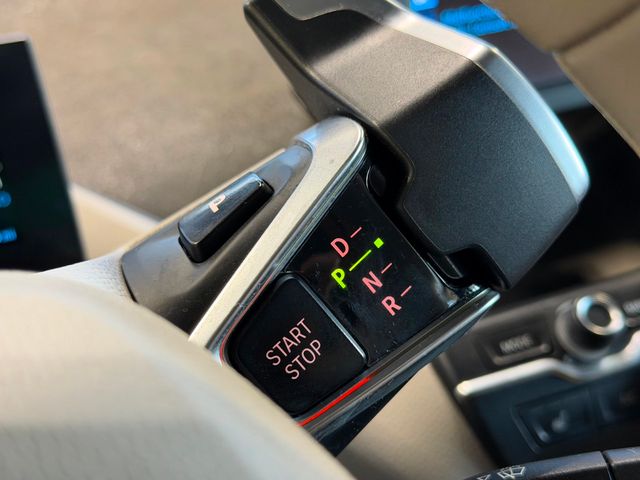 2015 BMW i3 Hatchback w/Range Extender - 23002964 - 25