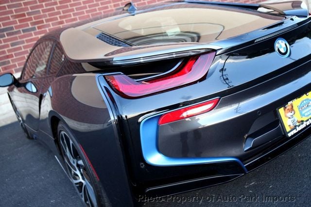 2015 BMW i8  - 23022053 - 19