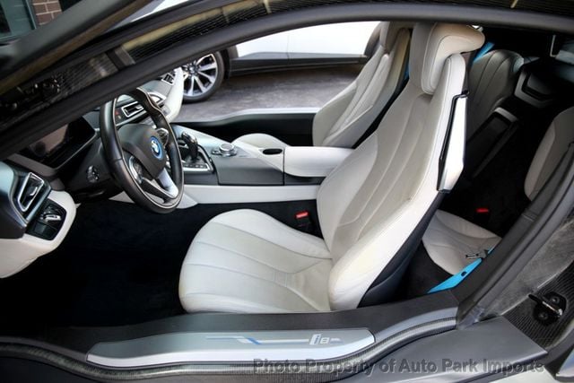 2015 BMW i8  - 23022053 - 22