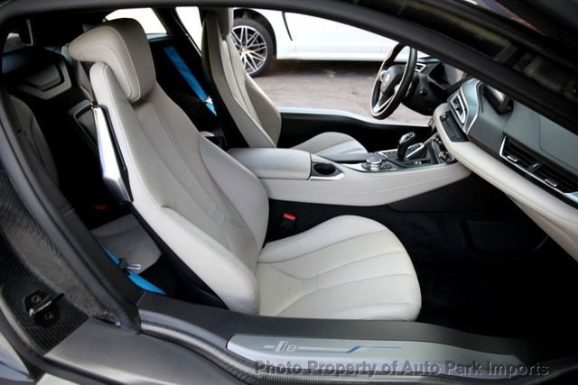 2015 BMW i8  - 23022053 - 25