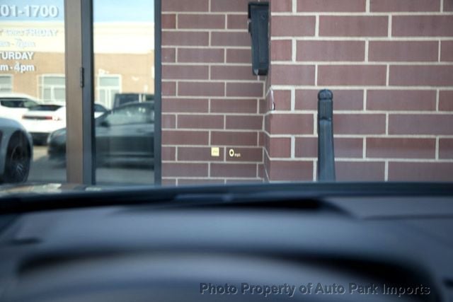 2015 BMW i8  - 23022053 - 37