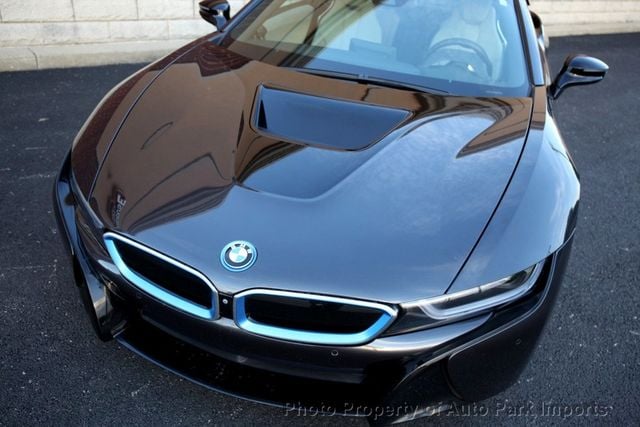 2015 BMW i8  - 23022053 - 7