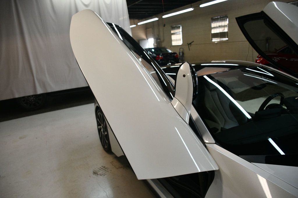 2015 Bmw i8 8-Series photo 17