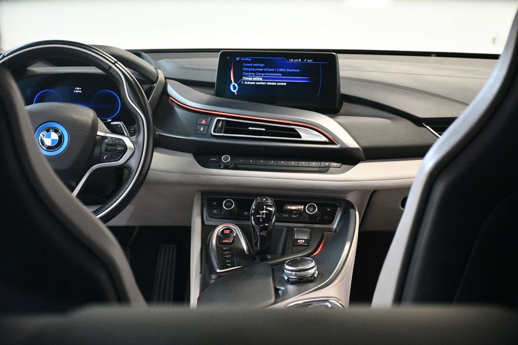 2015 Bmw i8 8-Series photo 5