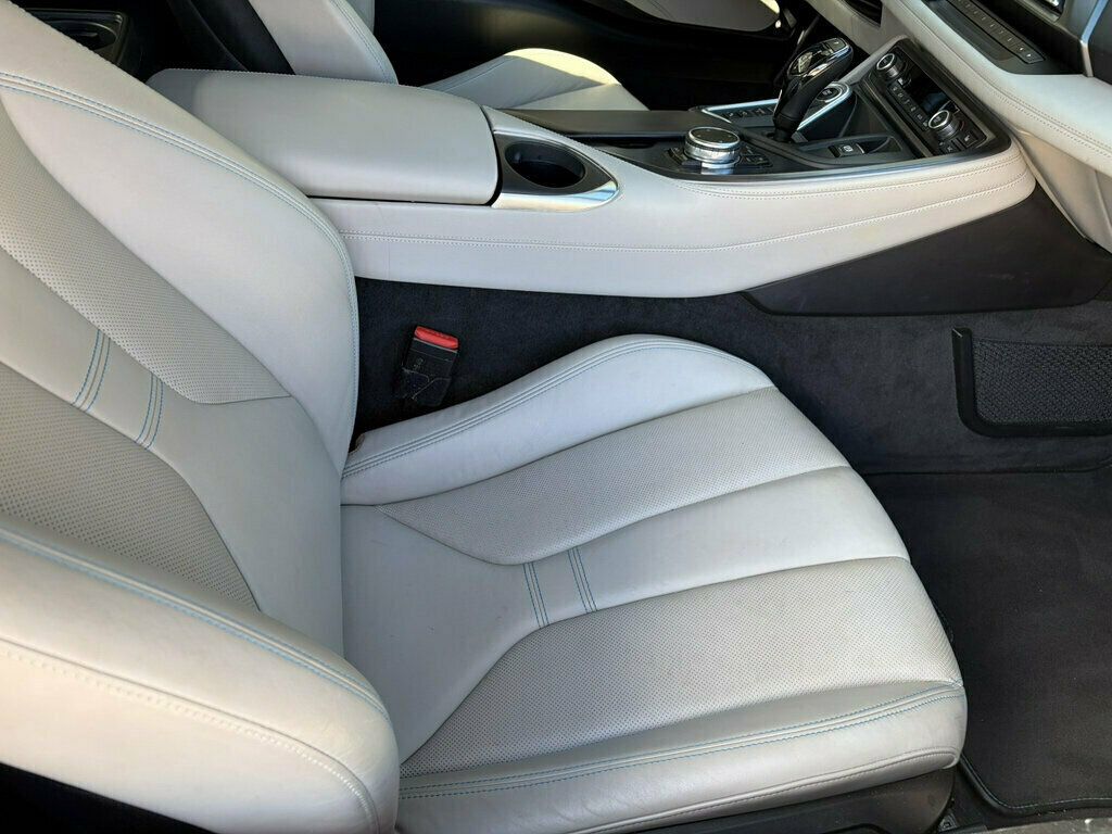2015 BMW i8  - 23087166 - 27