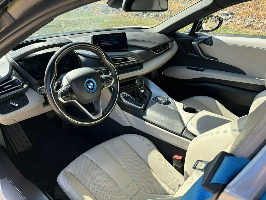 2015 BMW i8  - 23087166 - 31
