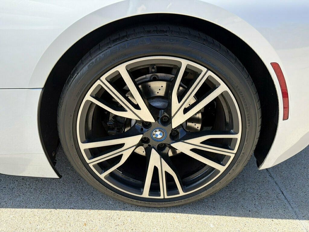2015 BMW i8  - 23087166 - 35