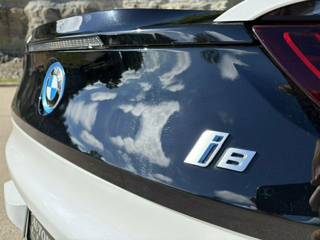 2015 BMW i8  - 23087166 - 38