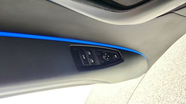 2015 BMW i8 2dr Coupe - 23000730 - 11