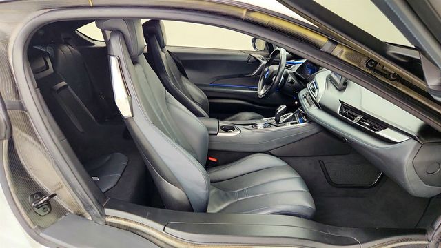 2015 BMW i8 2dr Coupe - 23000730 - 25
