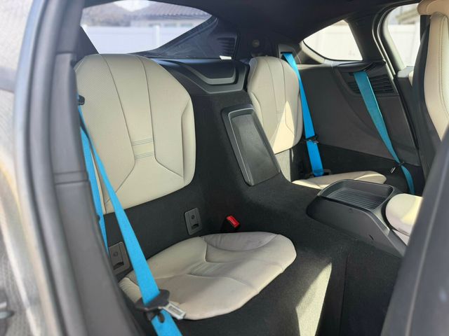 2015 BMW i8 Pure Impulse World - 22976168 - 11