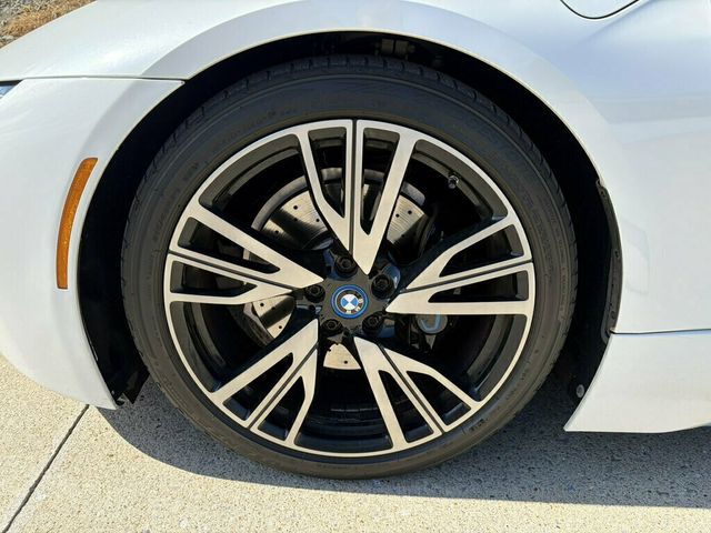 2015 BMW i8 Very LOW Miles RARE Collectible Very Clean 615-300-6004 - 23087166 - 33