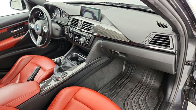 2015 BMW M3 w/ 6-Speed Manual, Executive Pkg & Adaptive Suspension - 22949191 - 24