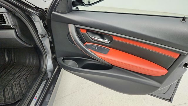 2015 BMW M3 w/ 6-Speed Manual, Executive Pkg & Adaptive Suspension - 22949191 - 25