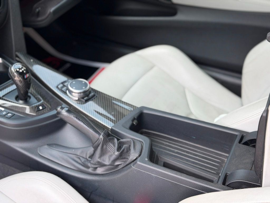 2015 BMW M4 2dr Coupe - 23045157 - 17