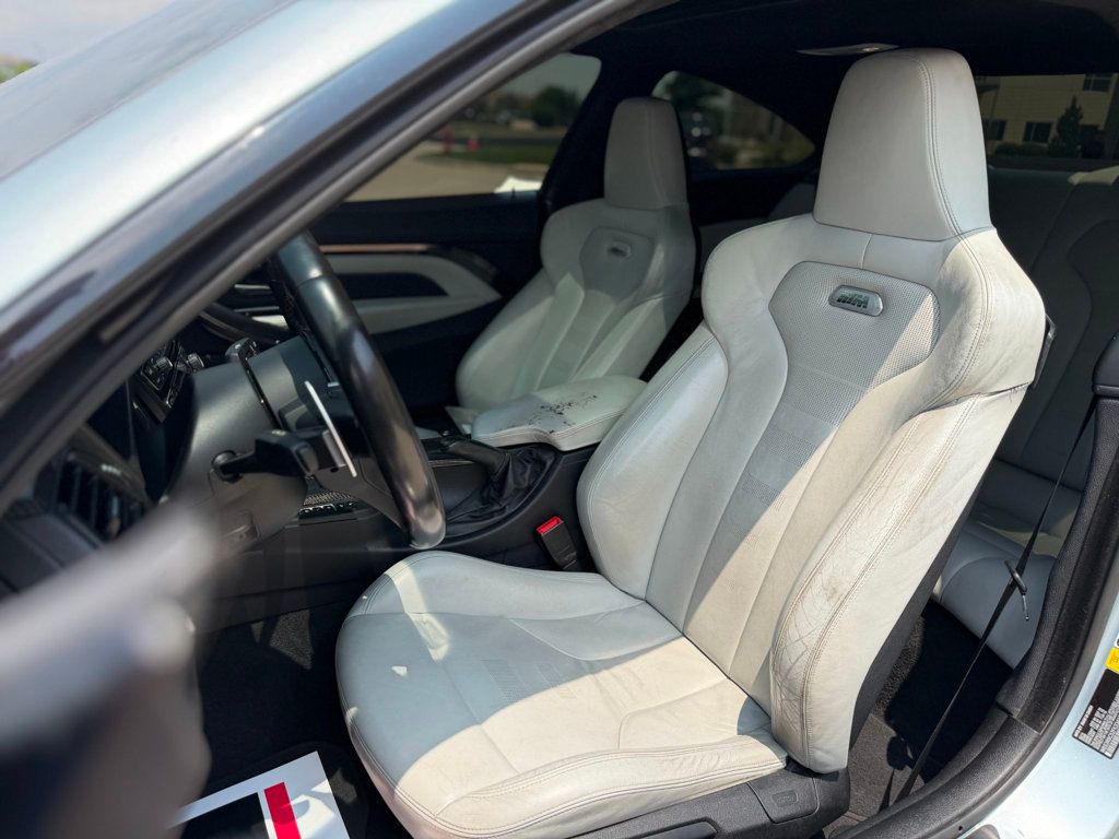 2015 BMW M4 2dr Coupe - 23045157 - 19