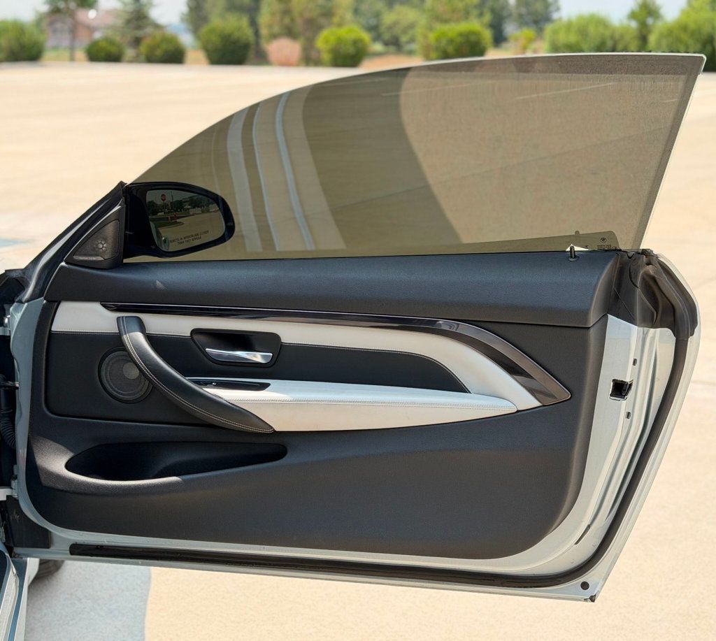 2015 BMW M4 2dr Coupe - 23045157 - 26