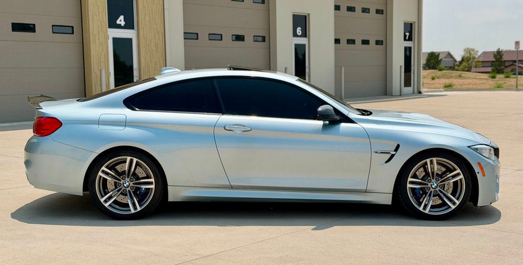 2015 BMW M4 2dr Coupe - 23045157 - 3