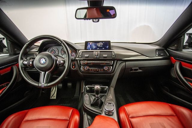 2015 BMW M4 2dr Coupe - 22395546 - 11