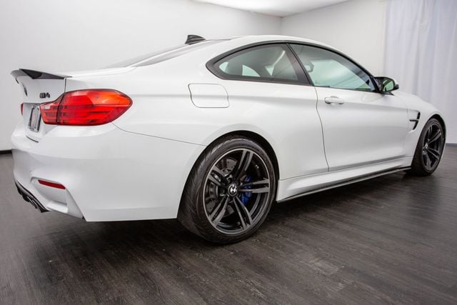2015 BMW M4 2dr Coupe - 22395546 - 25