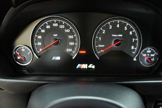 2015 BMW M4 Rare 6 spd manual, 425 HP, Executive Package  - 22842956 - 30