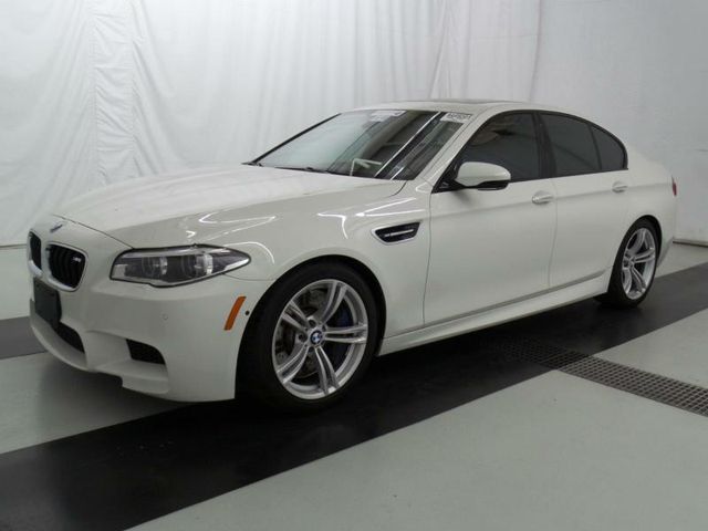 2015 BMW M5 4dr Sedan - 15400105 - 0