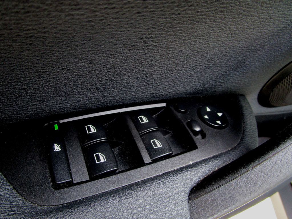 2015 BMW X1 xDrive28i - 22835292 - 26