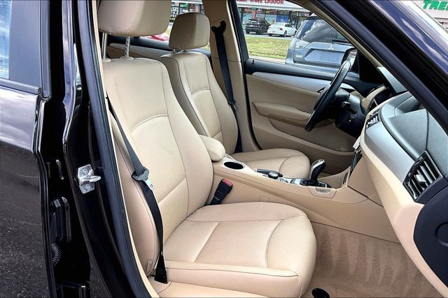 2015 BMW X1 xDrive28i - 23036520 - 11