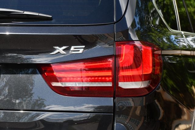 2015 BMW X5 xDrive35i - 22914004 - 11