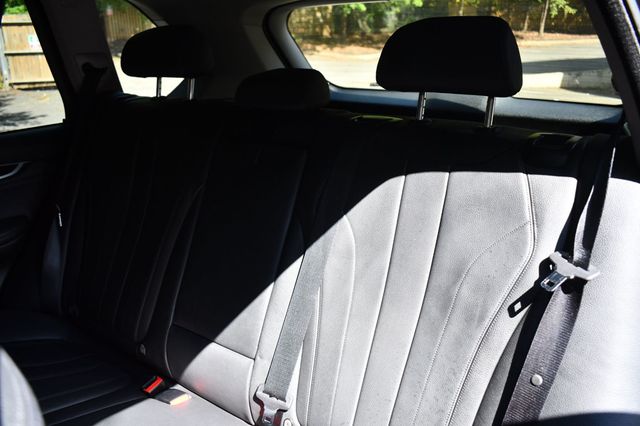 2015 BMW X5 xDrive35i - 22914004 - 29