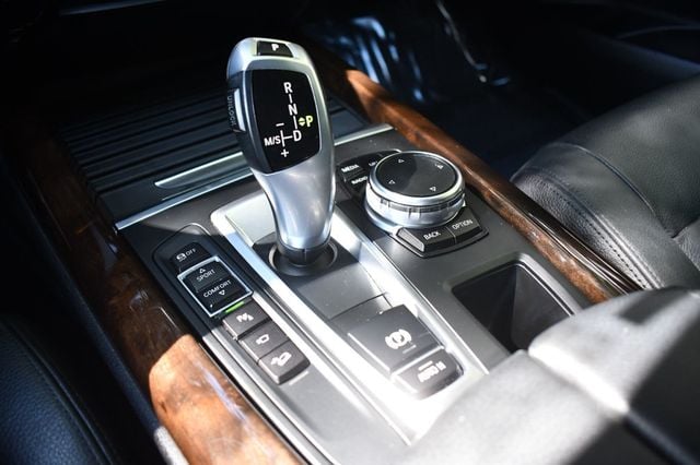 2015 BMW X5 xDrive35i - 22914004 - 31