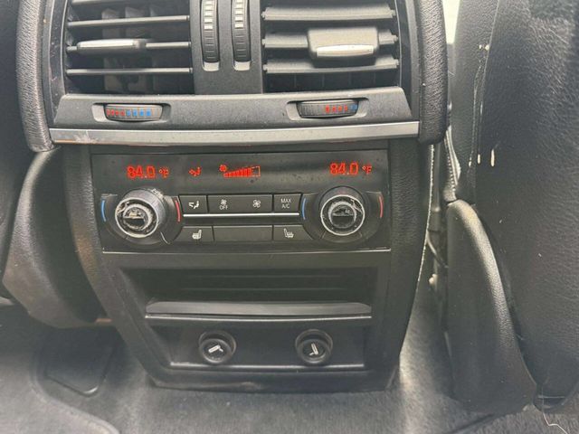 2015 BMW X5 xDrive35i - 23005605 - 29