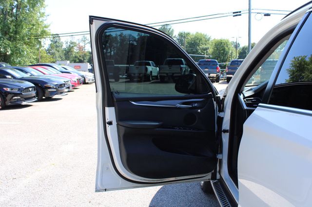 2015 BMW X5 xDrive35i - 23069945 - 12