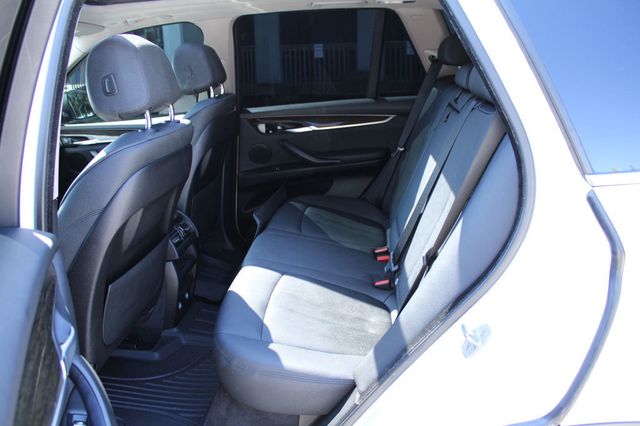 2015 BMW X5 xDrive35i - 23069945 - 32