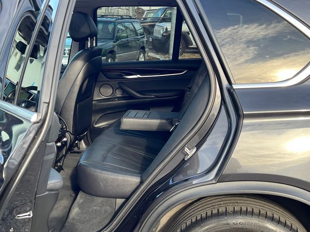 2015 BMW X5 xDrive35i - 22984257 - 13