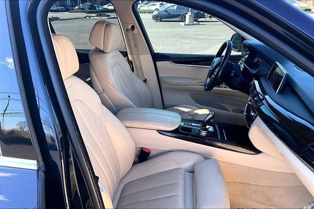 2015 BMW X5 xDrive35i - 22995298 - 11